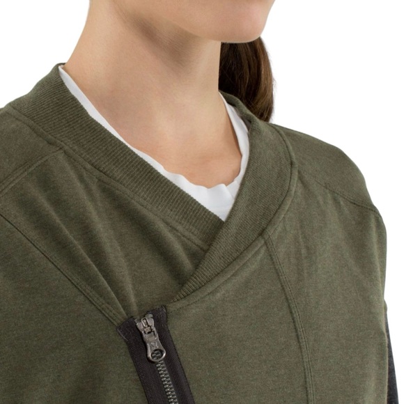 Lululemon Mula Bundle Wrap - Heathered Fatigue Green Gray Size 6 - Picture 5 of 12